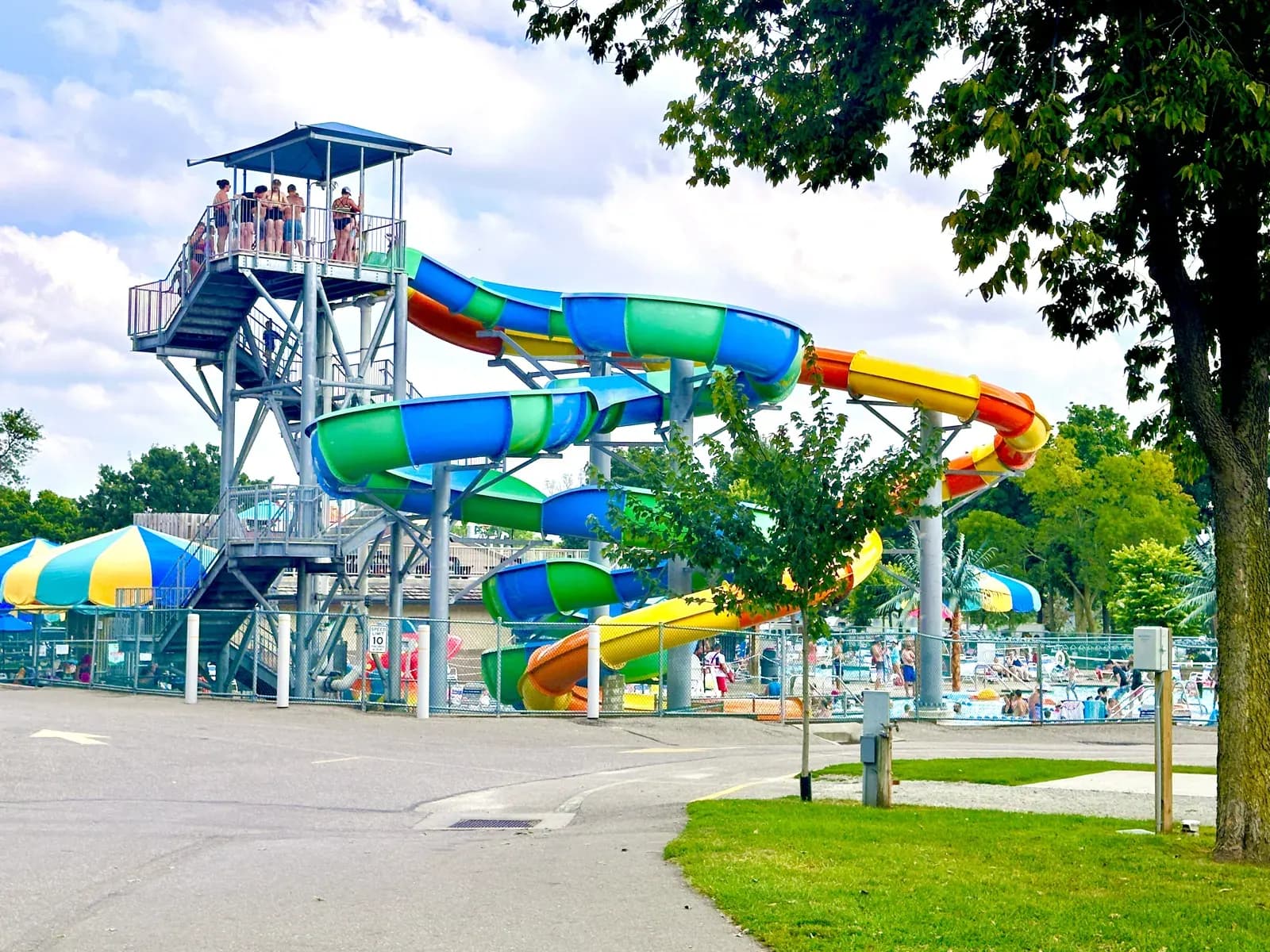 Kamp Dels waterpark slides